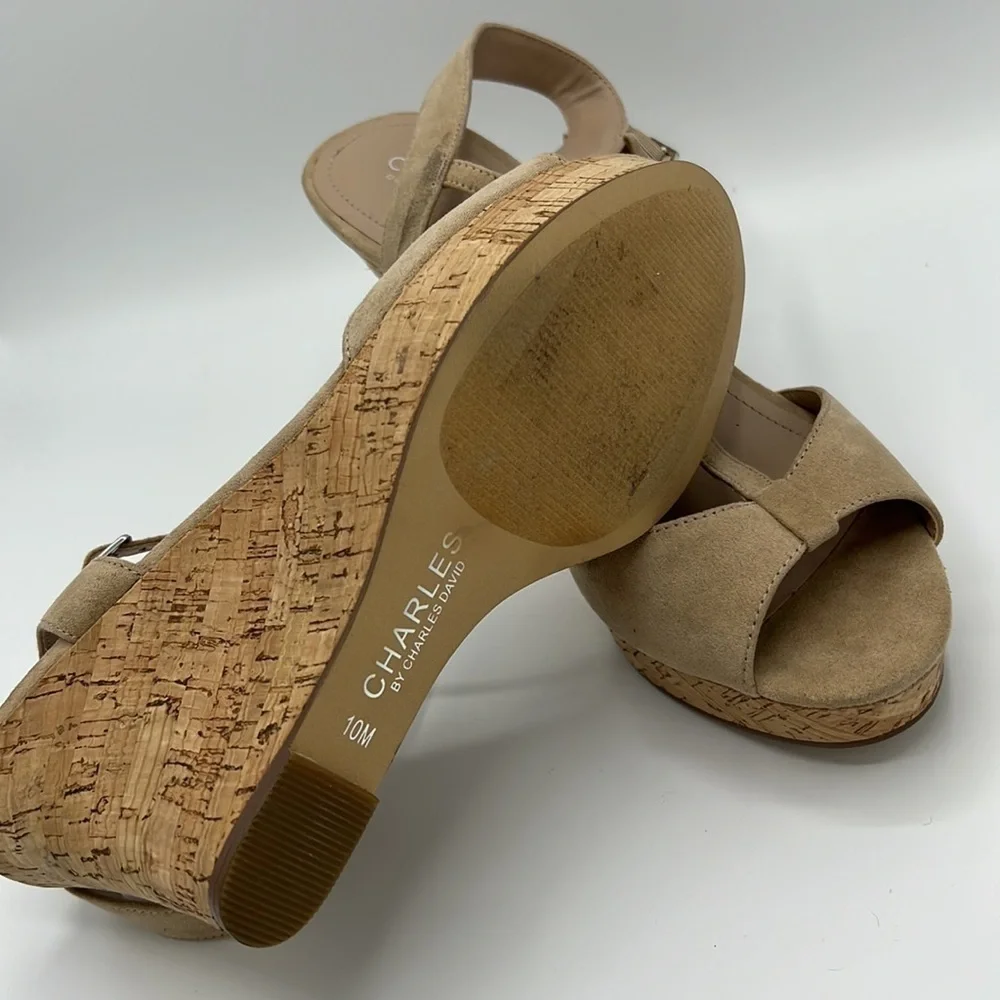 CHARLES BY CHARLES DAVID BEIGE 10M WEDGE HEELS